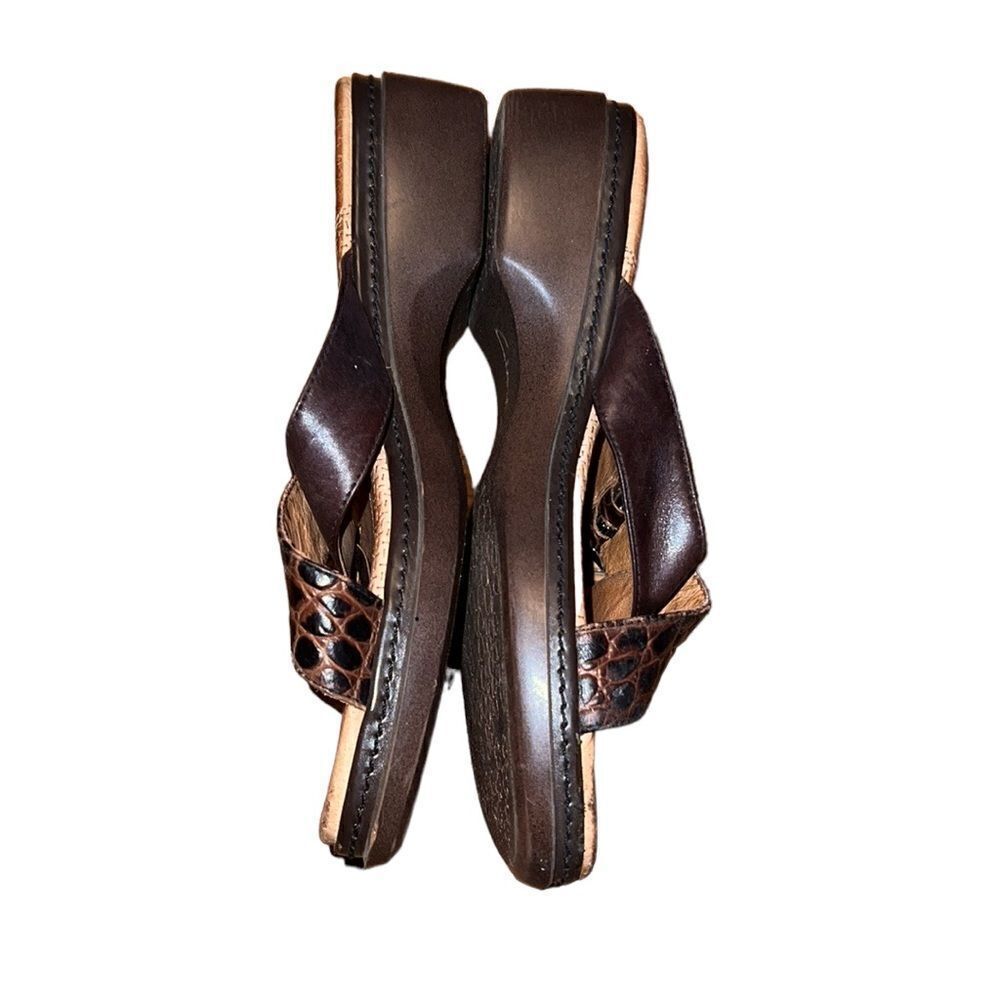 Clarks Brown Leather Thong Sandals Size 8 M - Picture 3 of 5